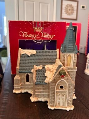 Holiday Time Porcelain Village Cathedral Church - 1982